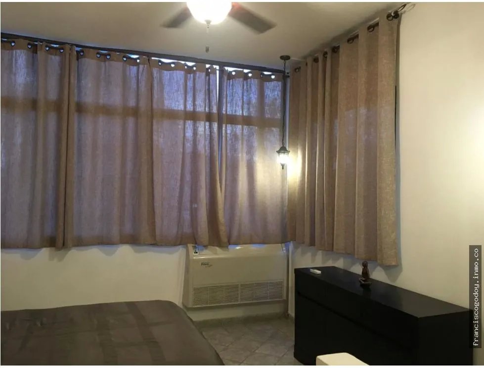 Se alquila apartamento en casco viejo fg