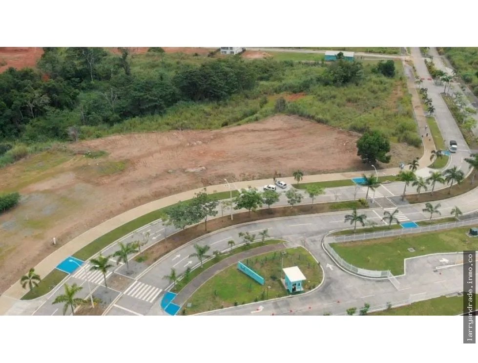 Venta de lote comercial en green valley panama norte