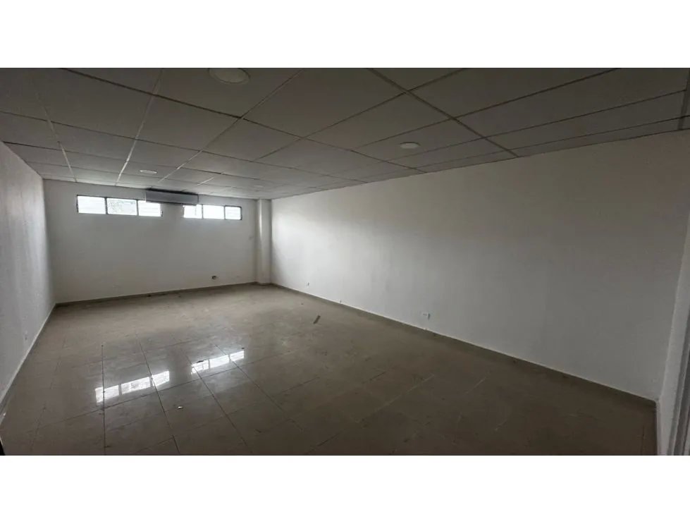 Alquiler de oficinas en plaza vento, parque lefevre