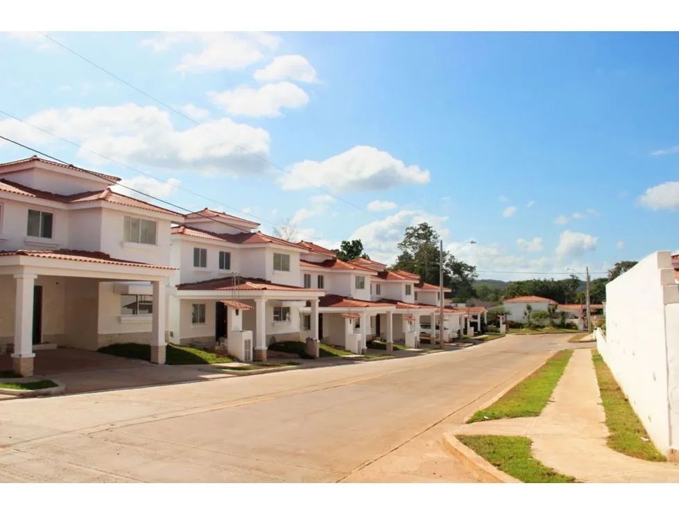 Venta de casa en ph ecogardens, arraiján.