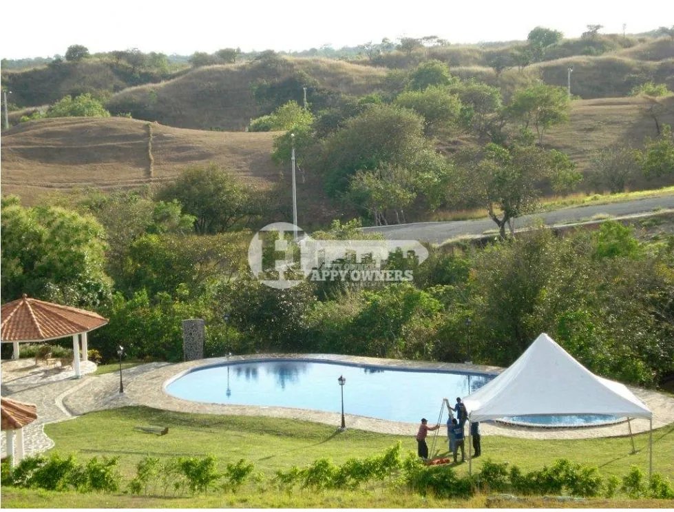 Se vende terreno en valle village, antón