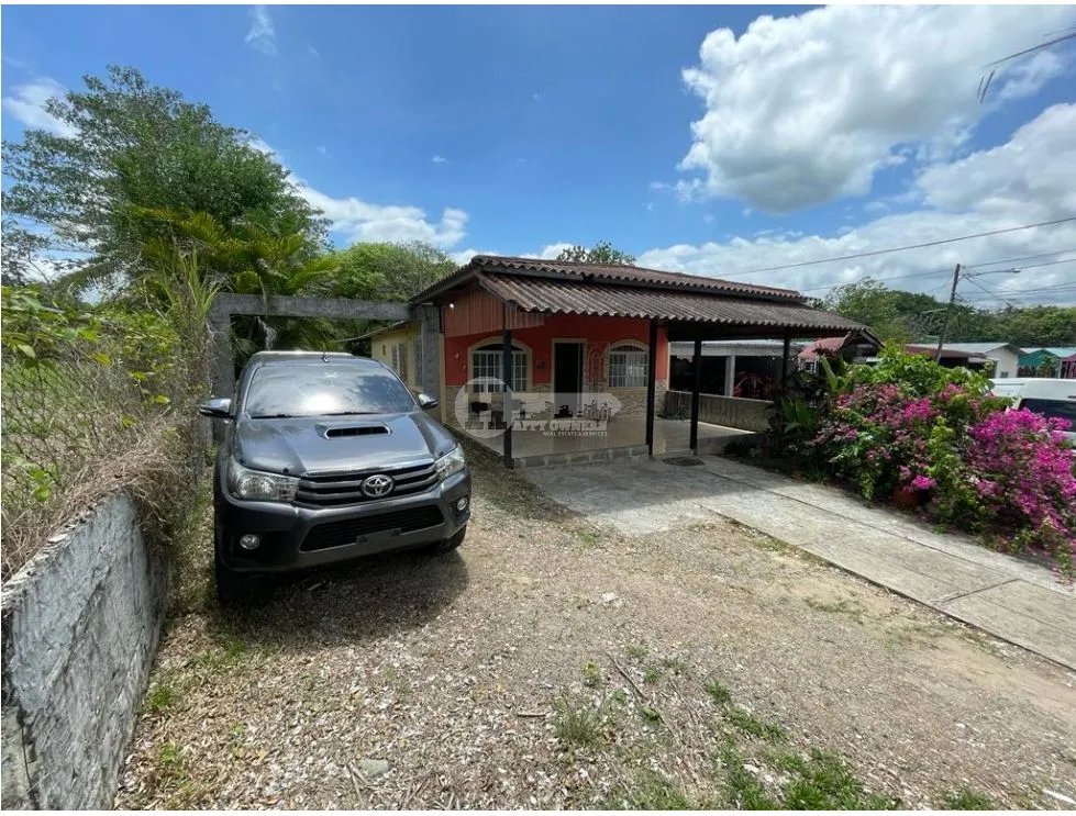 Se vende casa en villa lobos, pedregal