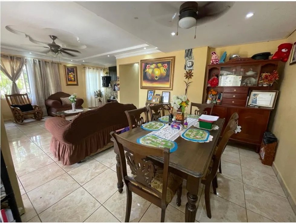Se vende casa en villa lobos, pedregal