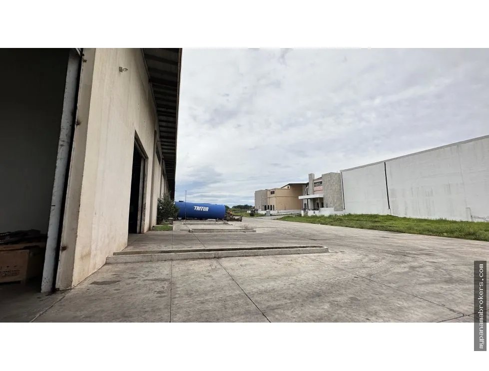 Venta de galeras en parque industrial de las américas