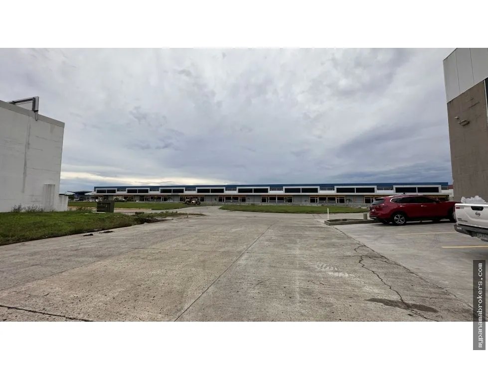 Venta y alquiler de galera en parque industrial de las américas