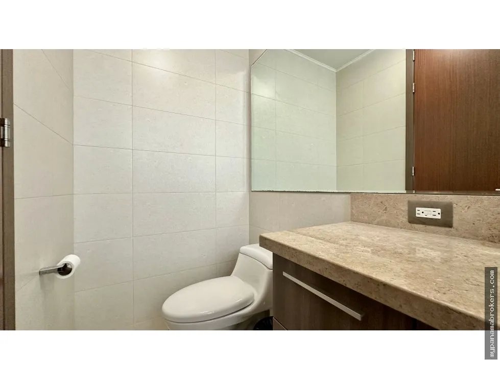 Se vende apartamento en costa del este, panamá