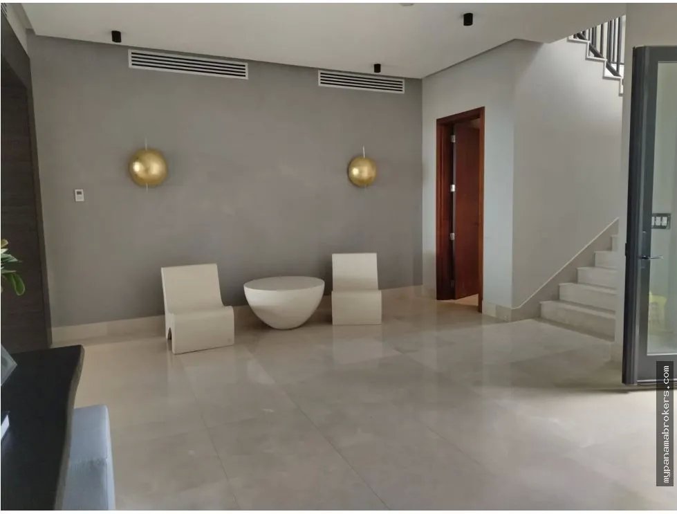 Venta de casa en buenaventura, río hato