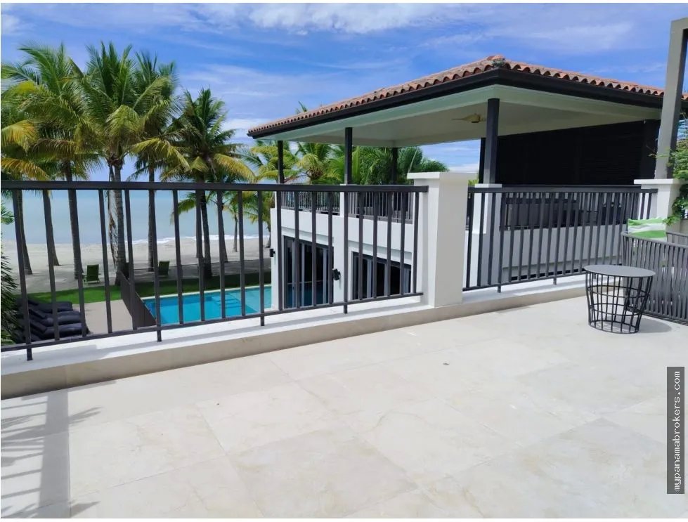 Venta de casa en buenaventura, río hato