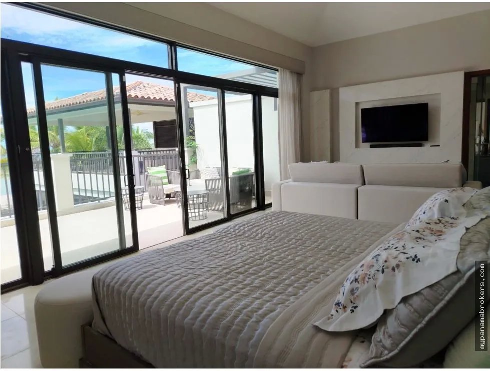 Venta de casa en buenaventura, río hato