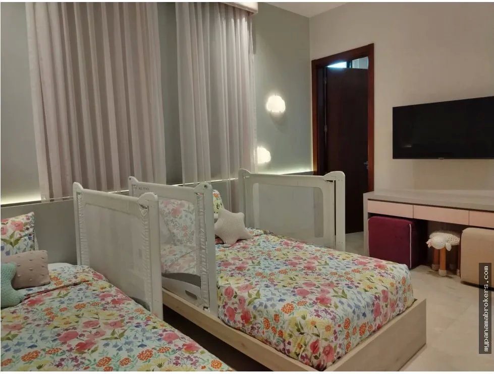 Venta de casa en buenaventura, río hato