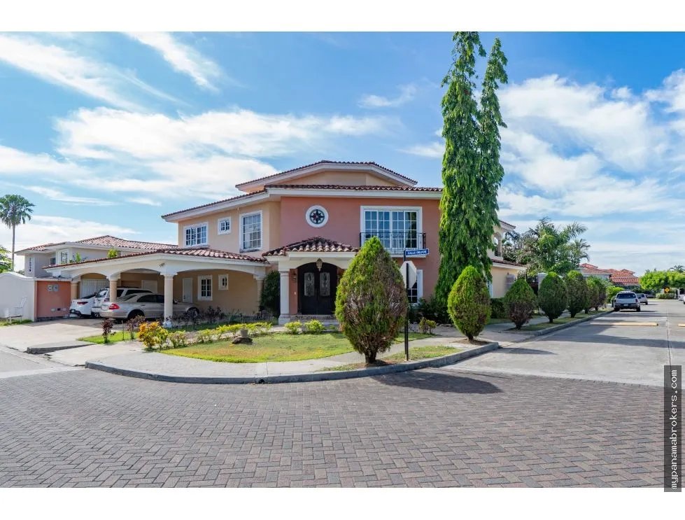 Se vende casa en costa bay, costa del este
