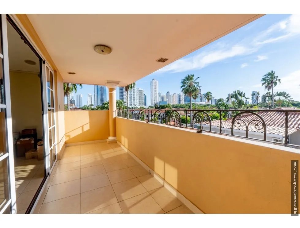 Se vende casa en costa bay, costa del este