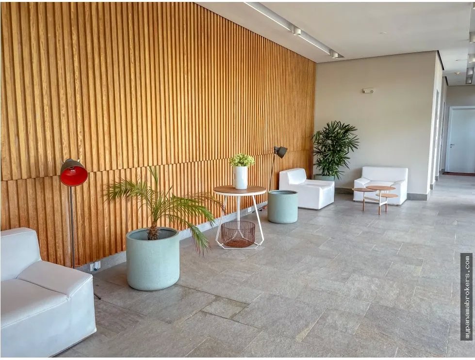 Se vende apartamento en punta barco, san carlos