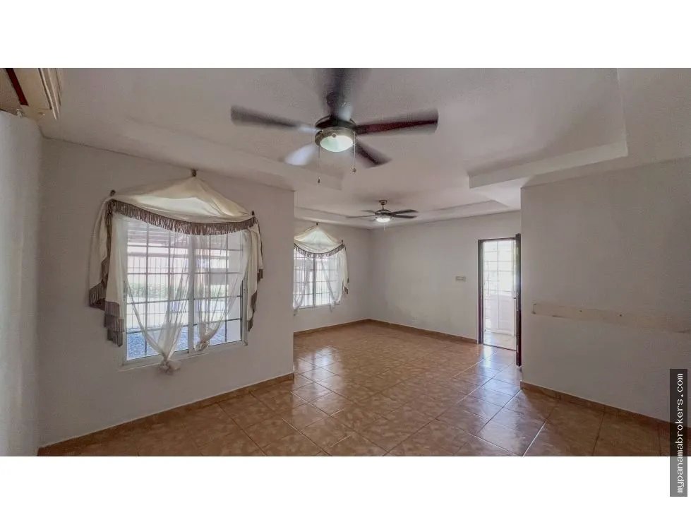 Se vende casa en villa zaita, las cumbres