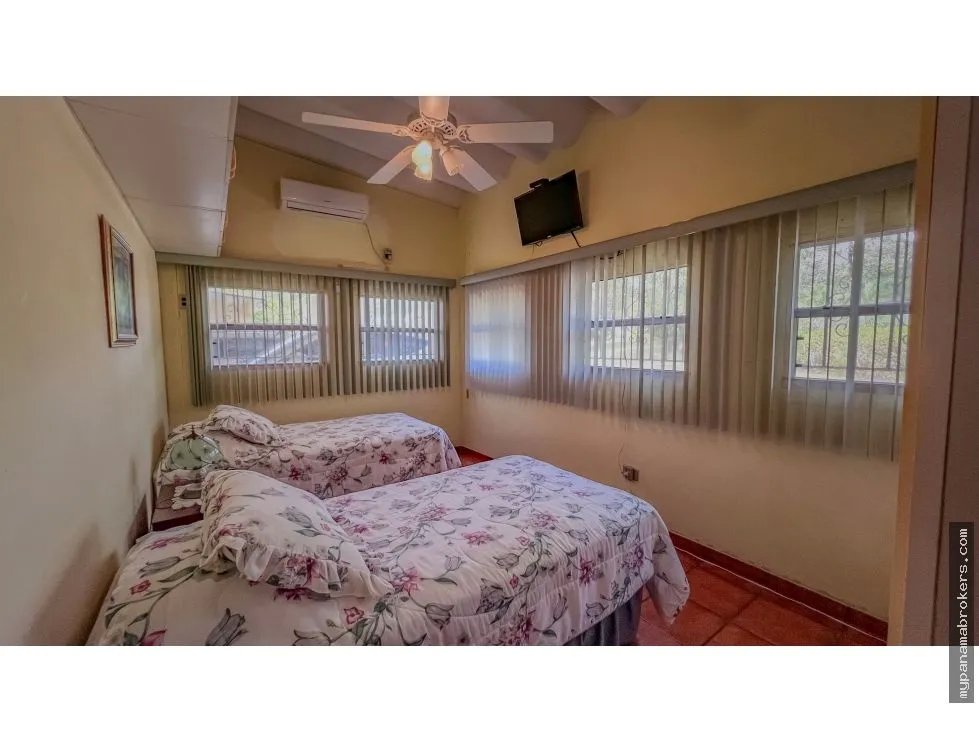 Se vende casa en rio mar, san carlos, panamá oeste