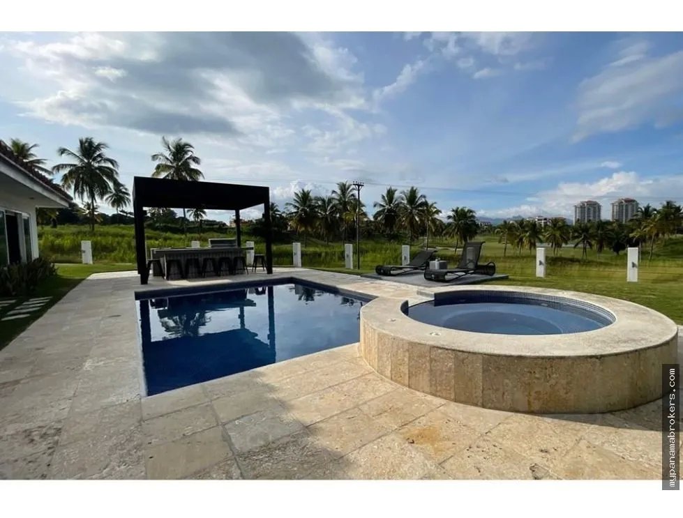 Se vende casa en vista mar, san carlos