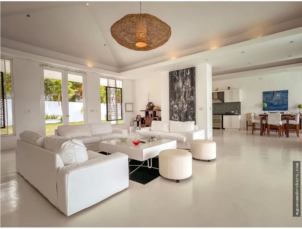 Se vende casa en p.h. el cortijo, costa esmeralda