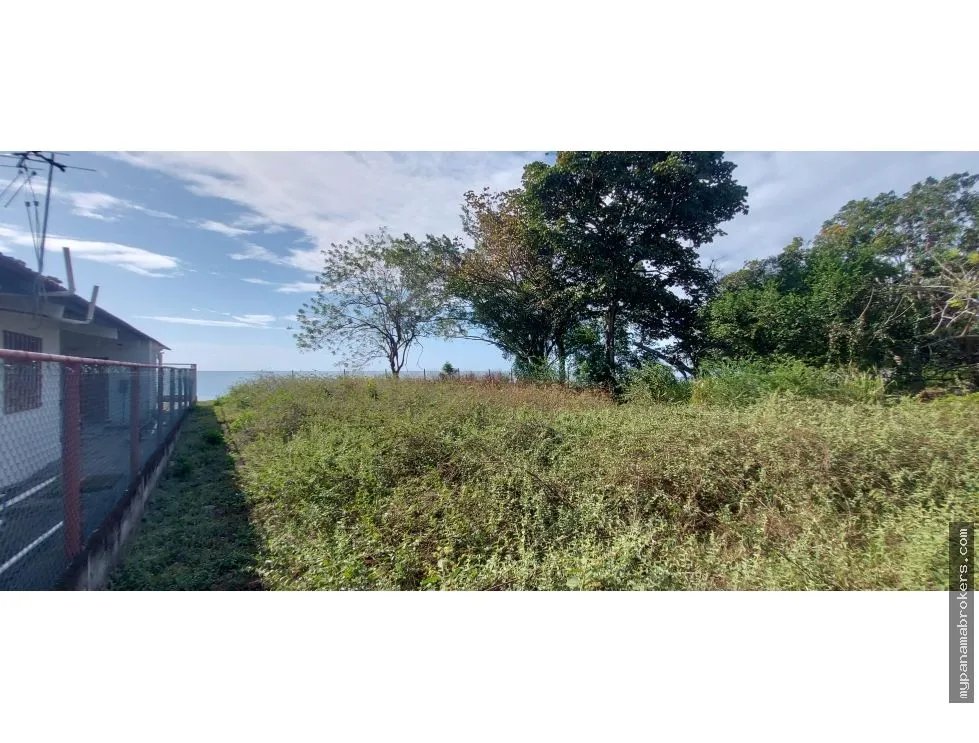 Se venden lotes frente al mar en juan hombron, río hato