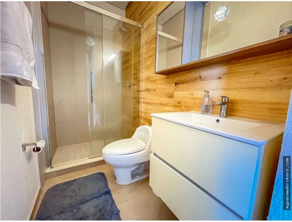 Se vende apartamento en royal palm, nueva gorgona