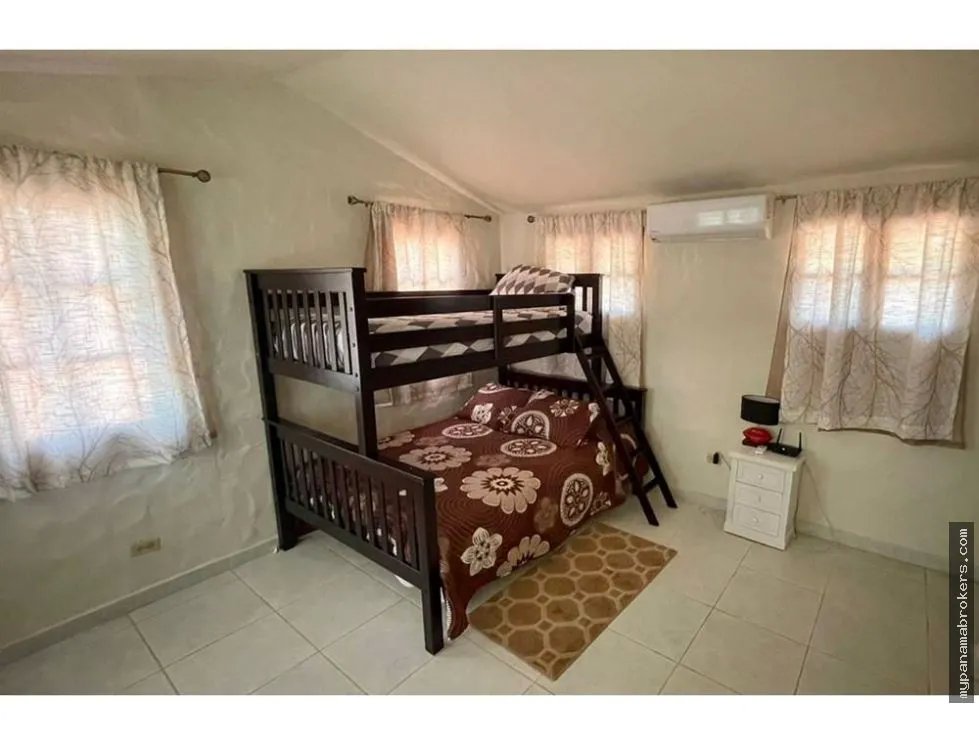 Venta de casa en playa malibú, chame