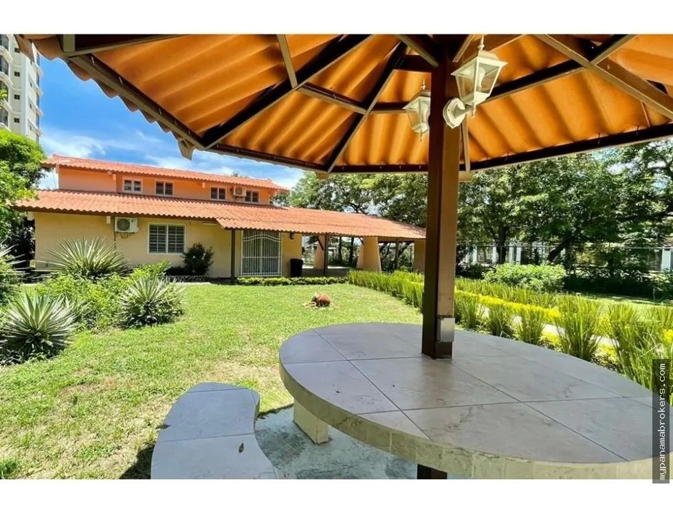 Venta de casa en playa malibú, chame