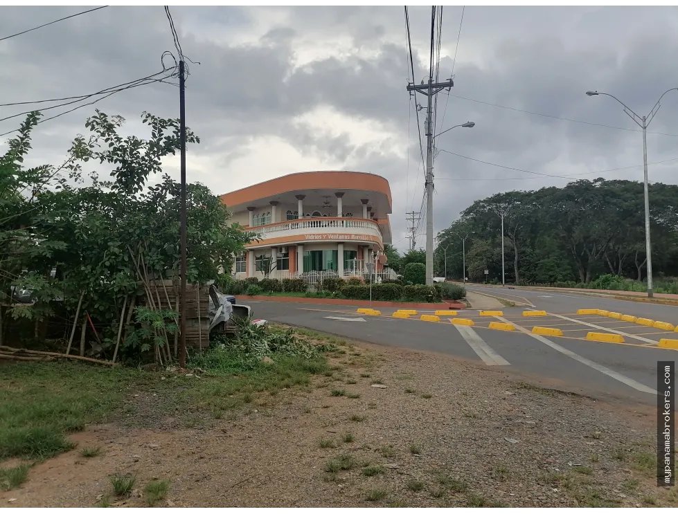 Se vende terreno en chitré