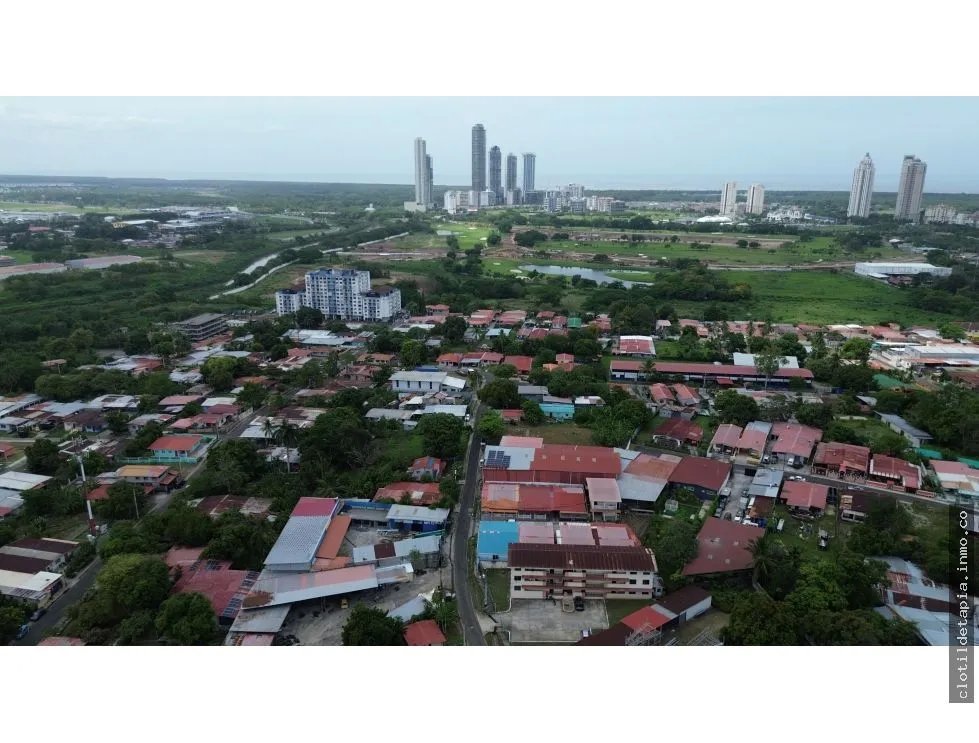 Se vende casa y galera en llano bonito, juan diaz