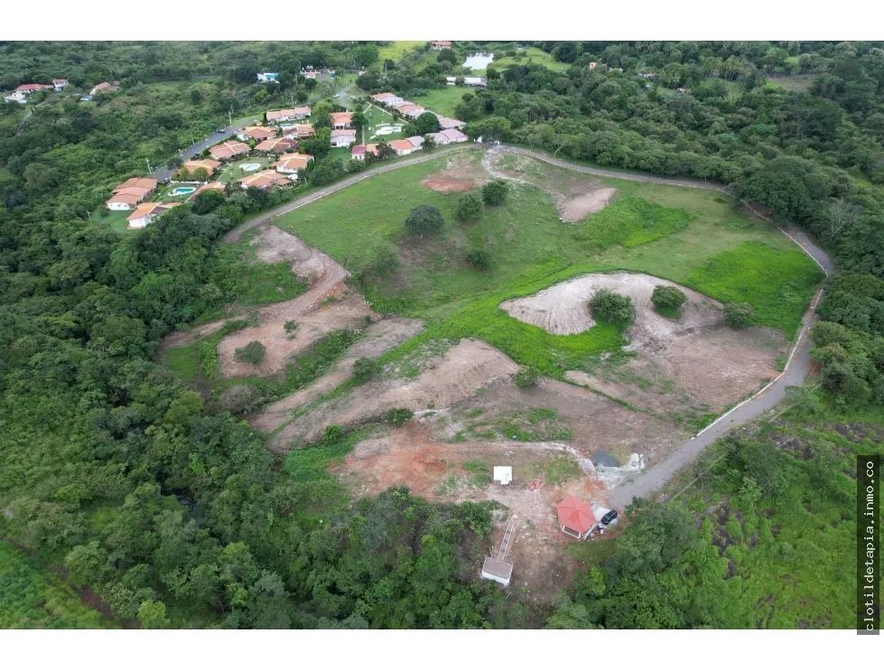 Se vende proyecto residencial en las lajas, chame