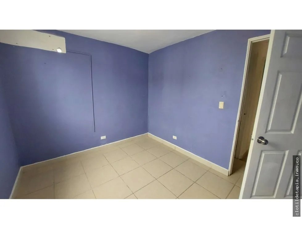 Se vende apartamento en rana de oro, pedregal