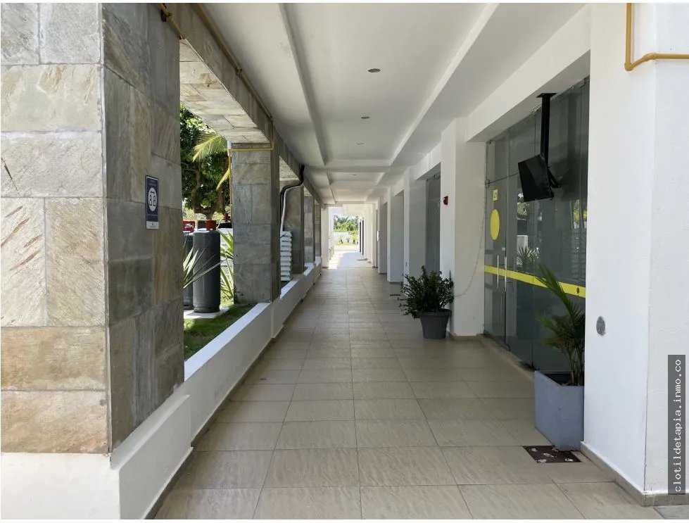 Se vende local comercial en town center, playa blanca