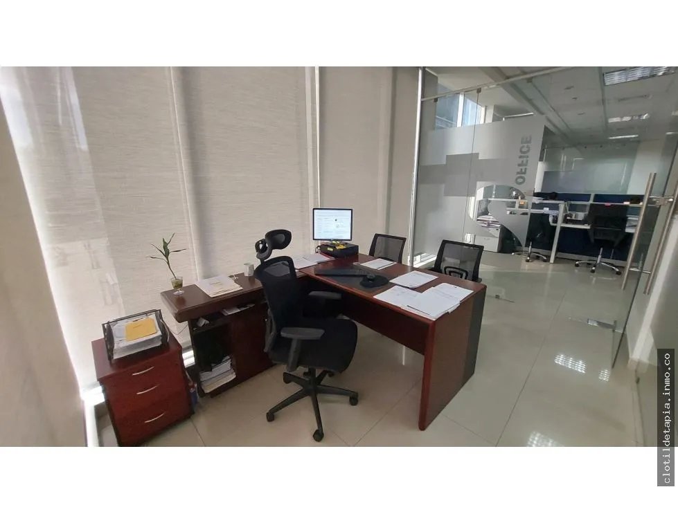 Se vende oficina en obarrio, bella vista