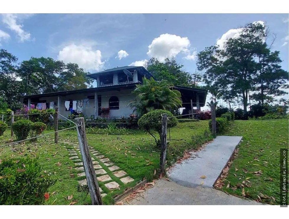 Se vende finca en nueva providencia, colón