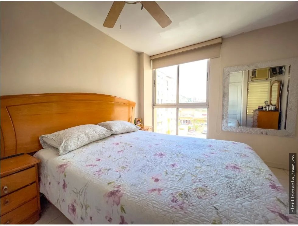 Se vende apartamento en ph mcgregor hill, condado del rey