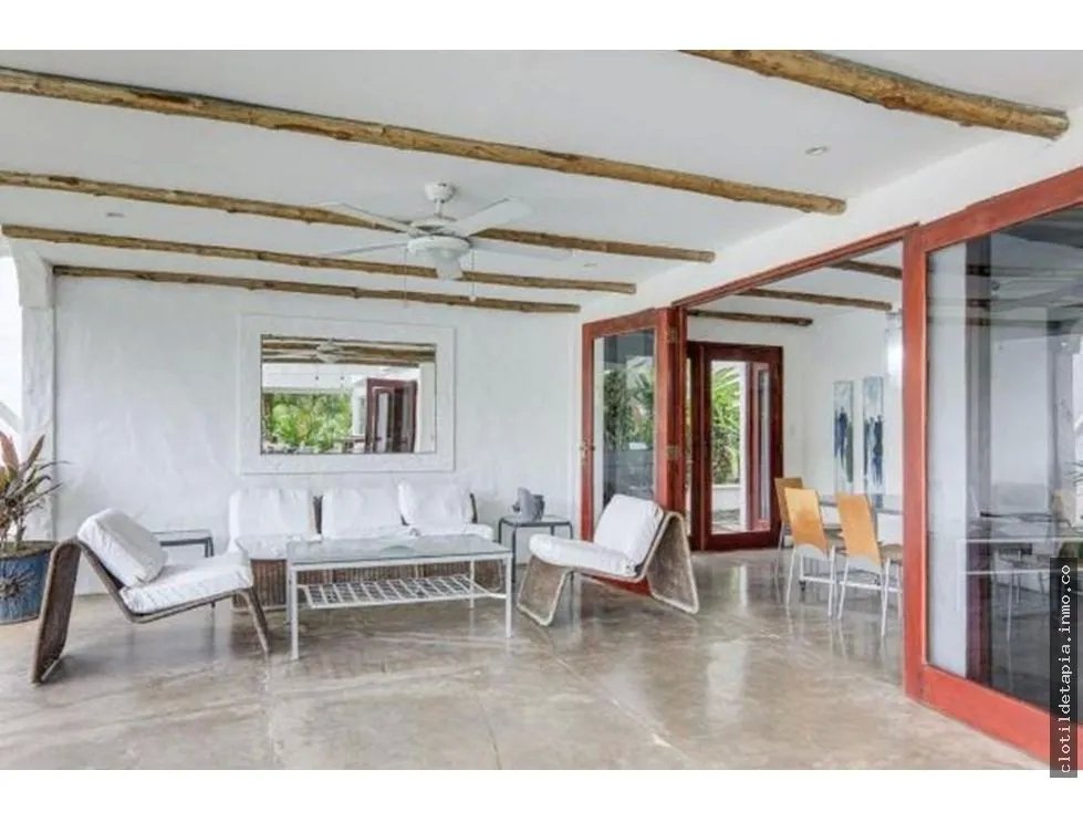 Se vende casa en ph el cortijo, costa esmeralda, san carlos
