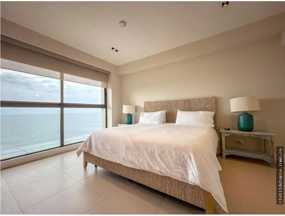 Se vende penthouse en punta caelo, san carlos