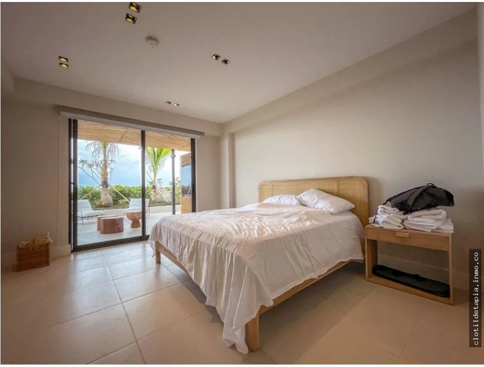 Se vende penthouse en punta caelo, san carlos