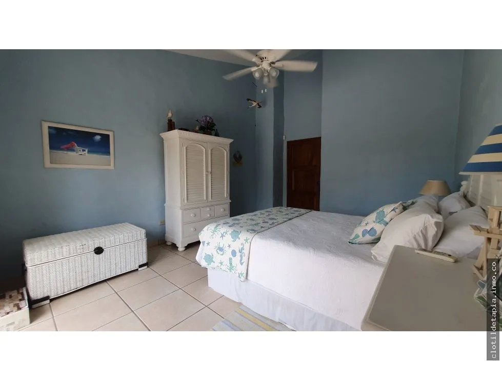 Se vende casa en punta barco village, san carlos