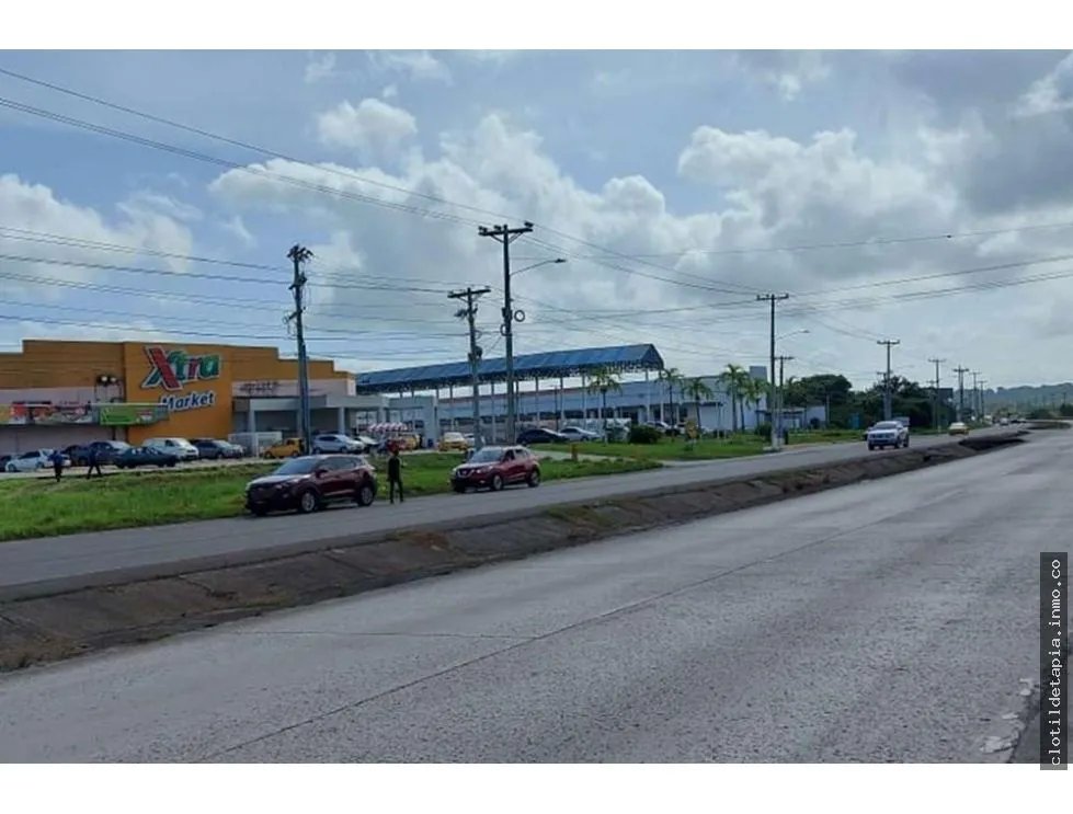 Se vende terreno comercial en pacora