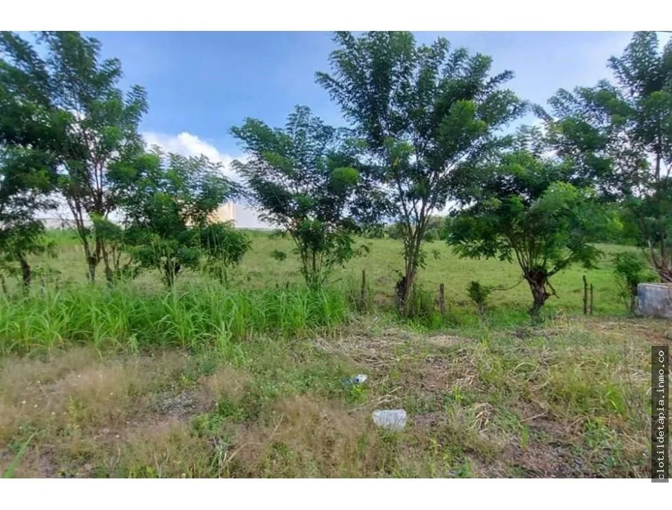 Se vende terreno comercial en pacora