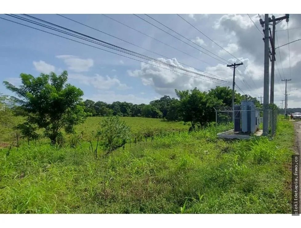 Se vende terreno comercial en pacora
