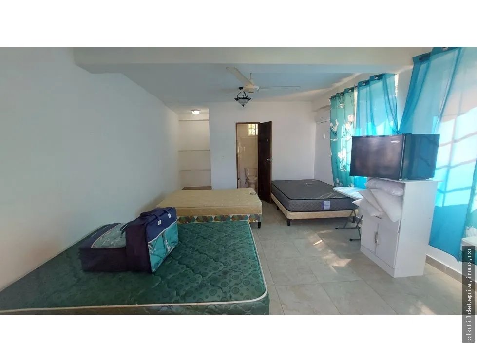 Se vende casa frente al mar en portobelo, colón