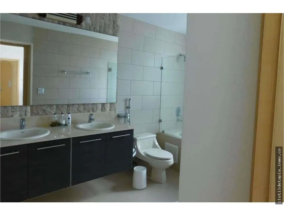 Se vende/ alquila penthouse en p.h. cocolí, bijao, río hato