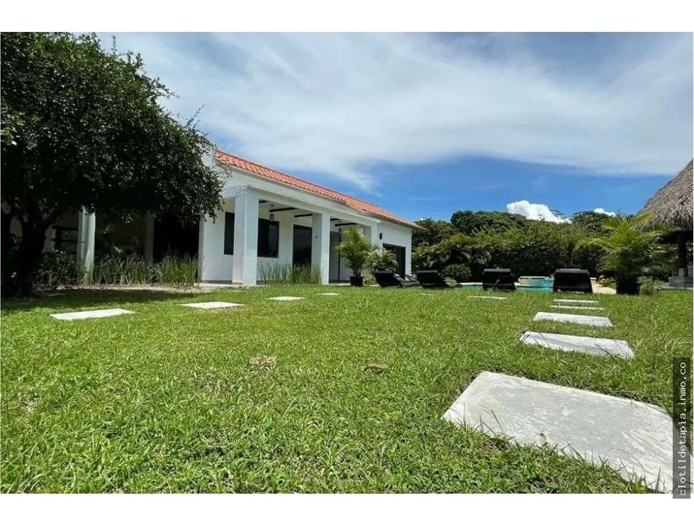 Se vende casa de playa, casa nia, punta barco viejo