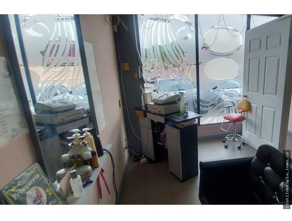 Se vende salón de belleza, condado del rey