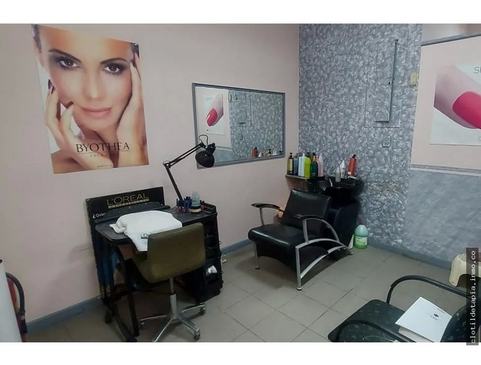 Se vende salón de belleza, condado del rey
