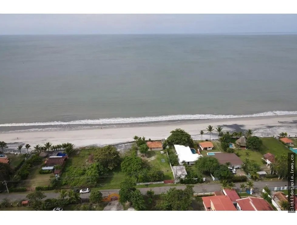 Se vende terreno frente al mar en playa malibú, nueva gorgona