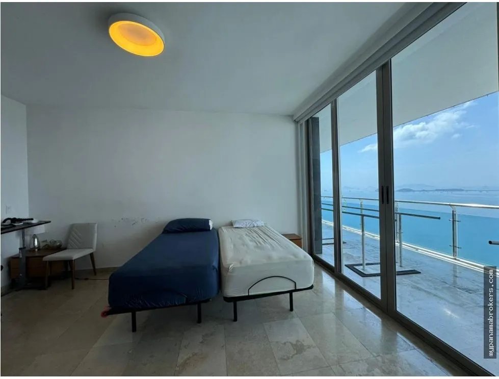 Venta o alquiler de apartamento amoblado en punta pacífica, panamá