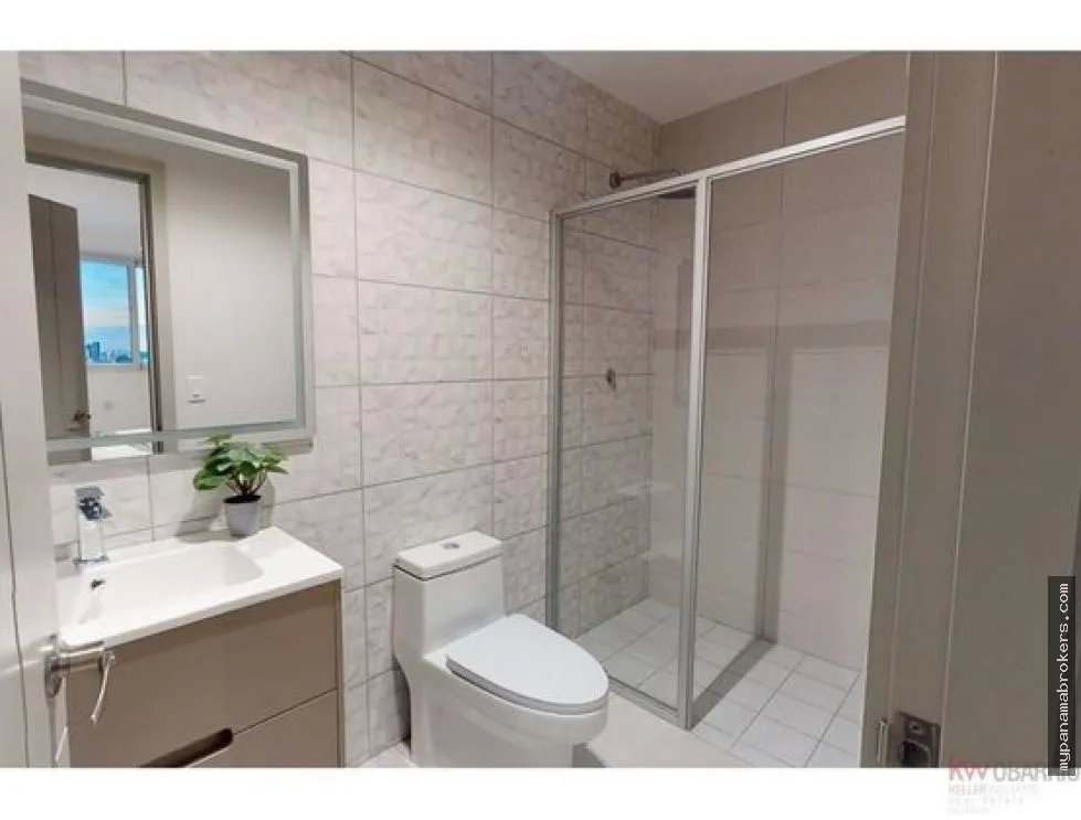 Venta de apartamento en ph nova luna  vía brasil