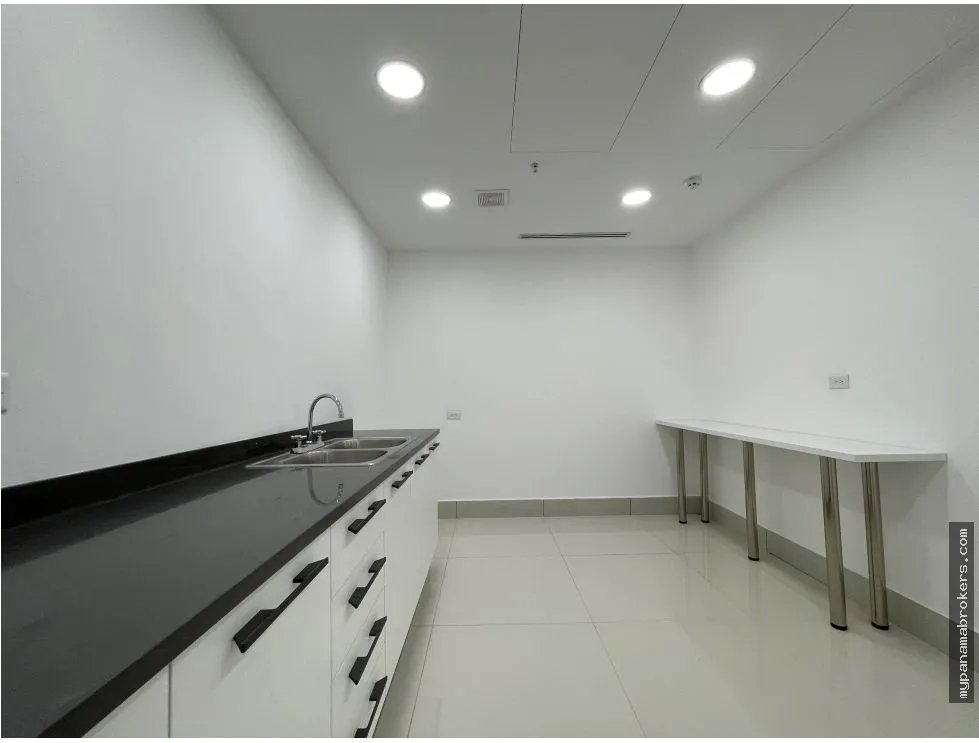 Alquiler de oficinas amobladas en financial park, costa del este