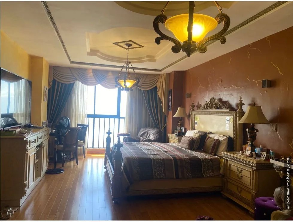 Venta de penthouse en ph torre del pacifico b, marbella